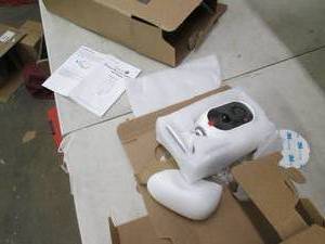 rev smart-wire free camera with bat...
