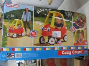 little tikes cozy coupe needs assem...