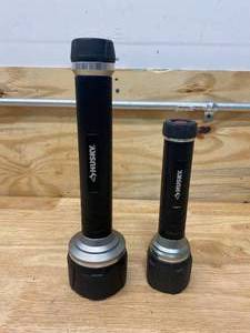 HUSKY Lot of 2 Flashlights