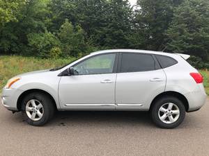 2012 Nissan Rogue S  Special Edition- 2 OWNER