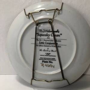 lot 6 image: Squeaky Clean Hummel Plate # 4694 By The Danbury Mint