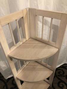 lot 37 image: Wood 3 Tiered Shelf Stand