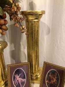lot 41 image: Gold Pillars, Pictures & Arrangement