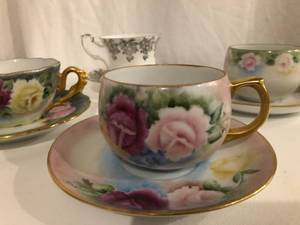 lot 45 image: 4 Tea cups & Saucers