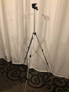 lot 43 image: Adjustable Camera Stand - Albina 3000