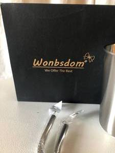 lot 86 image: NEW Wonbsdom Set of 2 Metal Coffee Cups w lids, metal straws & Stir Spoons