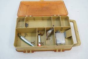 Tackle box