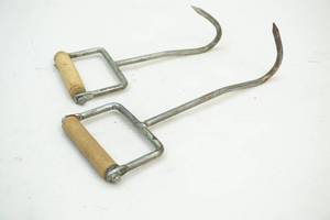 Bale hooks