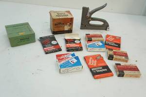 Vintage staples, stapler