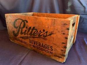 Wisconsin Advertising Beverage Box and Bottles