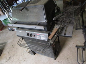 Gas Grill & Tools