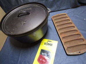 Lodge Dutch Oven, Cornbread