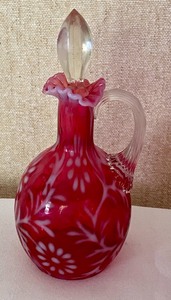 lot 17 image: Fenton Fern and Daisy Cruet and Pitcher