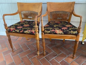 lot 7 image: Pair of Antique Wood Chairs