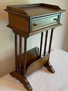lot 34 image: Petite Accent Table
