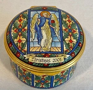 lot 126 image: Halcyon Days Enamel Trinket Box Christmas 2001
