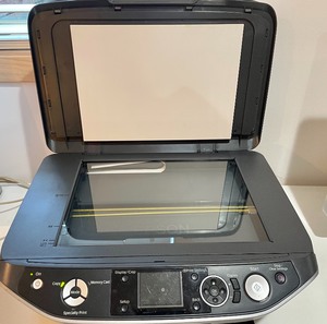 lot 163 image: Epson Ultra High Definition RX580 PhotoPrinterCopierScanner
