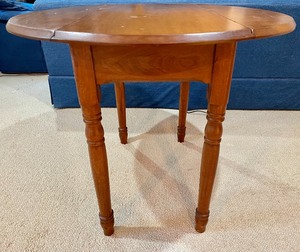 lot 160 image: Vintage Wooden Drop Leaf Table