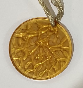 lot 195 image: Lalique Crystal Thistle Annual 1991 Christmas Ornament - Amber
