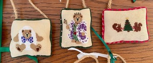 lot 370 image: Needlepoint Ornaments and Decor