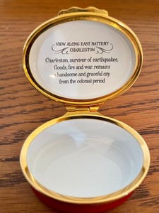 lot 365 image: Halcyon Days Enamel Trinket Box