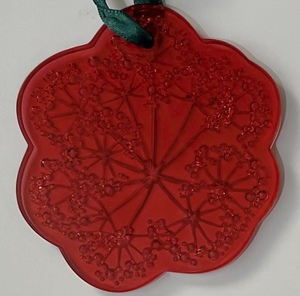 lot 380 image: Lalique Noel Ombelles Rouge Red Crystal Christmas Ornament Retired