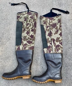 lot 393 image: Cabelas Waders