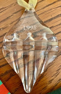 lot 481 image: 1998 Orrefors Ornament