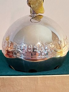 lot 524 image: 4 Wallace Silver Plated Ornaments