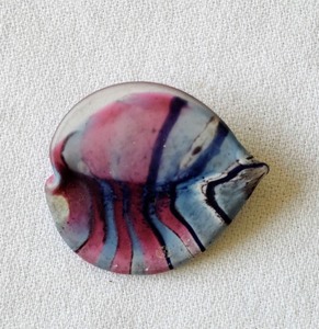 lot 288 image: Art Glass Broochs