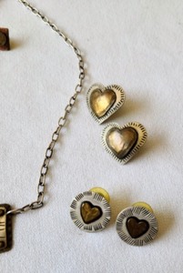 lot 293 image: Happy Heart Jewelry