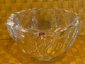 lot 80 image: Beautiful Orrefors Bowl