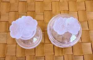 lot 452 image: Crystal Dauber and Trinket Box