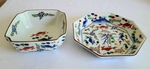 lot 454 image: Decorative Asian Koi Fish Dishes