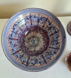 lot 461 image: Pretty Pottery from Norway