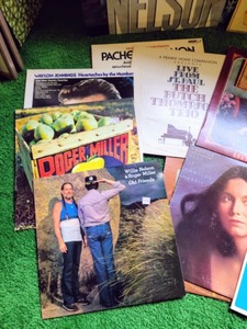 lot 475 image: Variety of Records