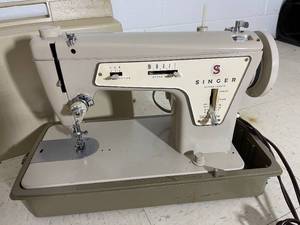 lot 406 image: Vintage Singer Fashion Mate Sewing Machine