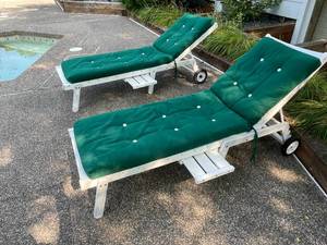 lot 437 image: 2 Rolling Patio Lounges With Pads