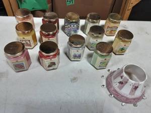 lot 3 image: Lot Of Home Interior Jar Candles & Beaded Shade