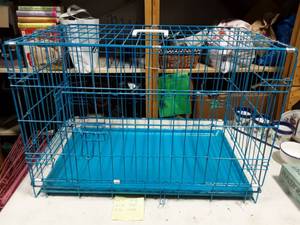 lot 9 image: Blue Cage 29-12 Long X 20-12 Tall X 17-12 Wide