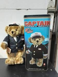 lot 30 image: Collectible Texaco Bear-Captains Tanker Master With Tin Box