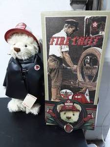 lot 32 image: Collectible Texaco Bear-Fire Chief With Box