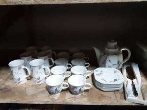 lot 41 image: Mikasa Silk Flowers Coffee Server 9-Cups, 6-Mugs, 7-Saucers & 1-Fancy Dessert Server