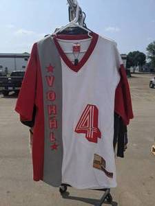 lot 419 image: Vokal 4 Jersey Size Large