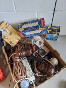 lot 165 image: Lots of Gloves, So Many Gloves and Other Household Items