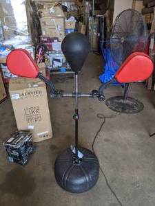 lot 140 image: BetaFlex Aerobic Kicking and Boxing Trainer - New