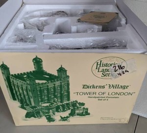 lot 105 image: Dickens Village Tower Of London Porcelain Building Dept.56