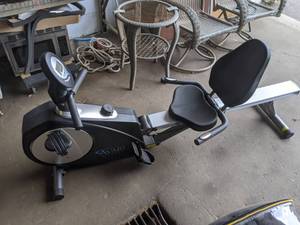 lot 113 image: Avari Conversion II Rower Recumbent Bike by Stamina
