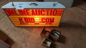 lot 407 image: Light Up Box Sign w Boxes of Letter & Numbers