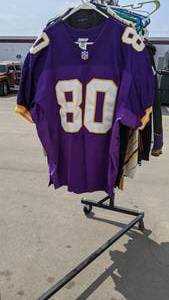 lot 412 image: Skol Minnesota Vikings Purple Reebok C. Carter 80 Jersey